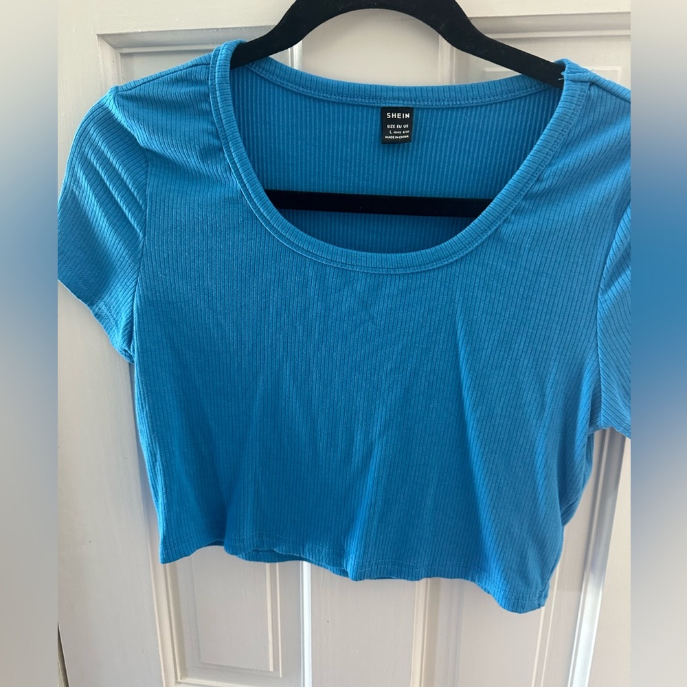 SHEIN- short sleeve crop top